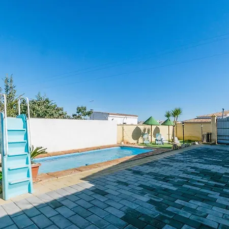 2 Bedroom Gorgeous In