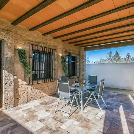 2 Bedroom Gorgeous In * Casariche
