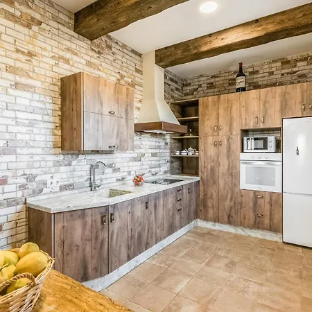 Holiday home 2 Bedroom Gorgeous In Casariche